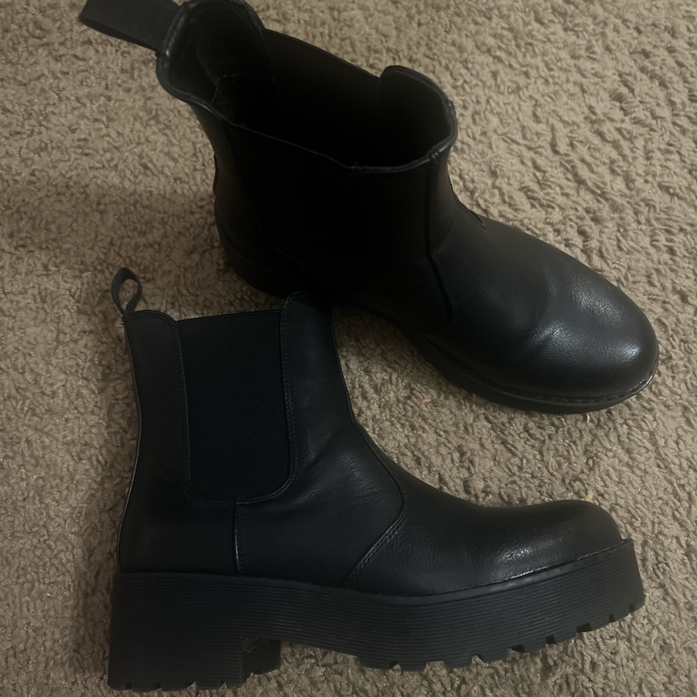 Dirty Laundry Black Ankle Boots